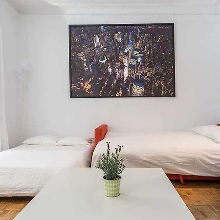 Апартаменты Apartamento Confortable En Atocha Мадрид Экстерьер фото