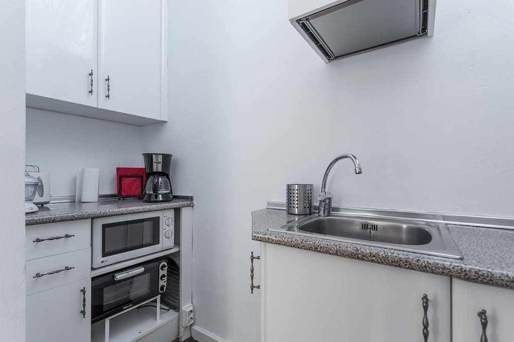 Апартаменты Apartamento Confortable En Atocha Мадрид Экстерьер фото